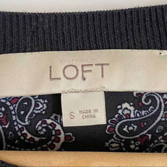 Loft Crew Neck Back Panel Sweater Size Small - Picture 5 of 6